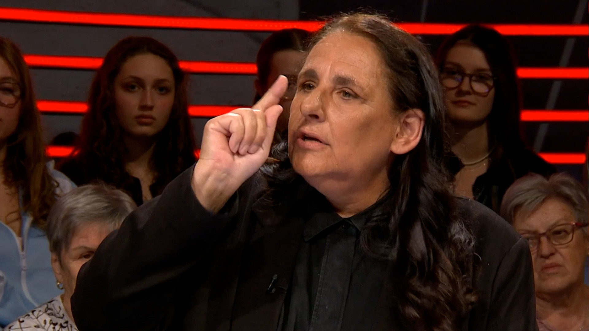 SRF-«Arena»:  Politiker streiten über Umgang mit Trump