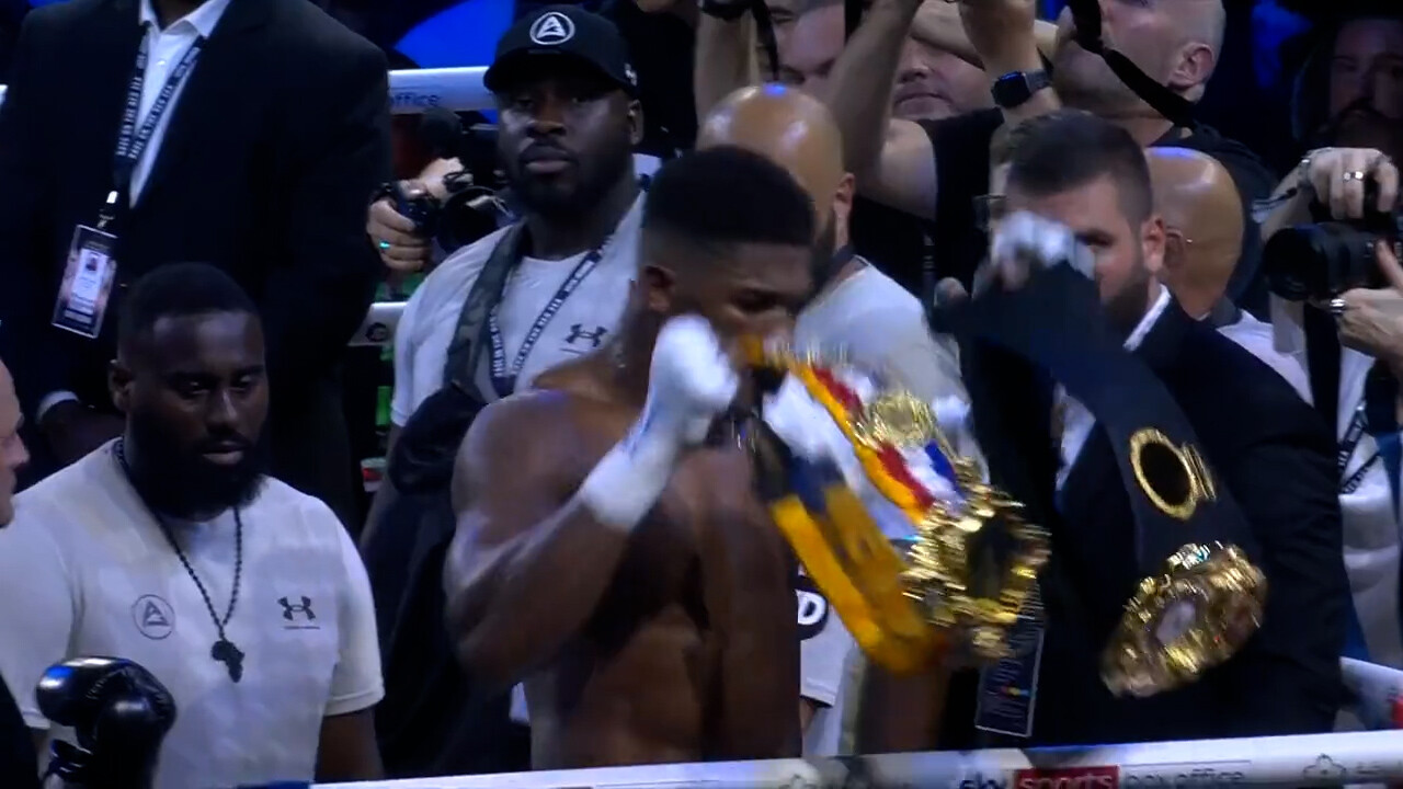 Skurrile Szenen nach Box-WM-Kampf: Usyk siegt für die Ukraine, Joshua ...