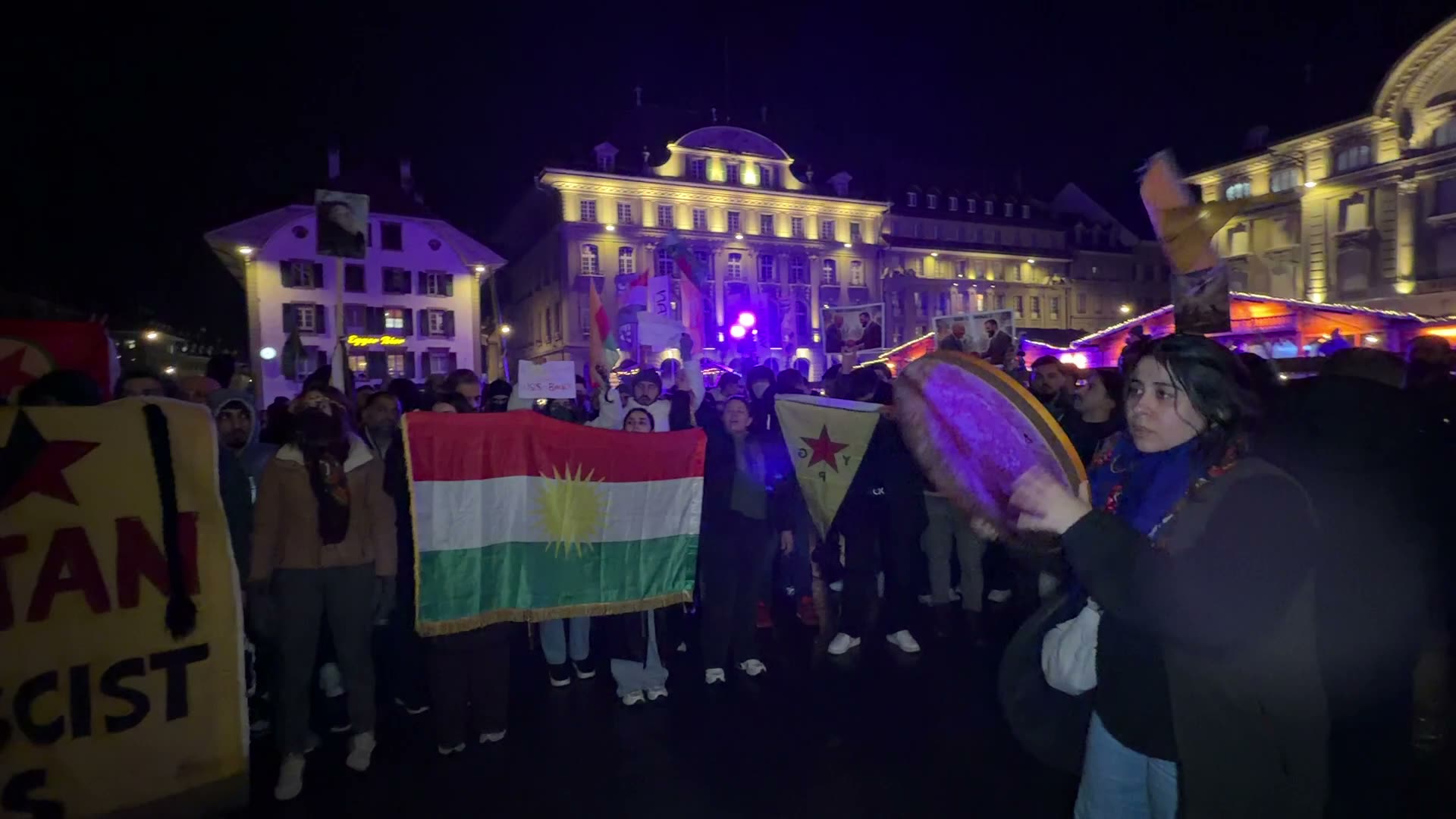Bern: Kurden-Demonstration am Bahnhofplatz für Rojava