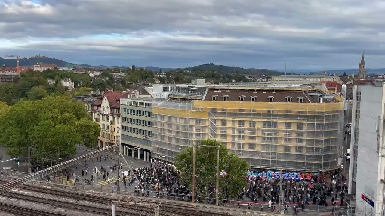 Demo in Bern: Um die 1000 Menschen zogen friedlich durch Stadt